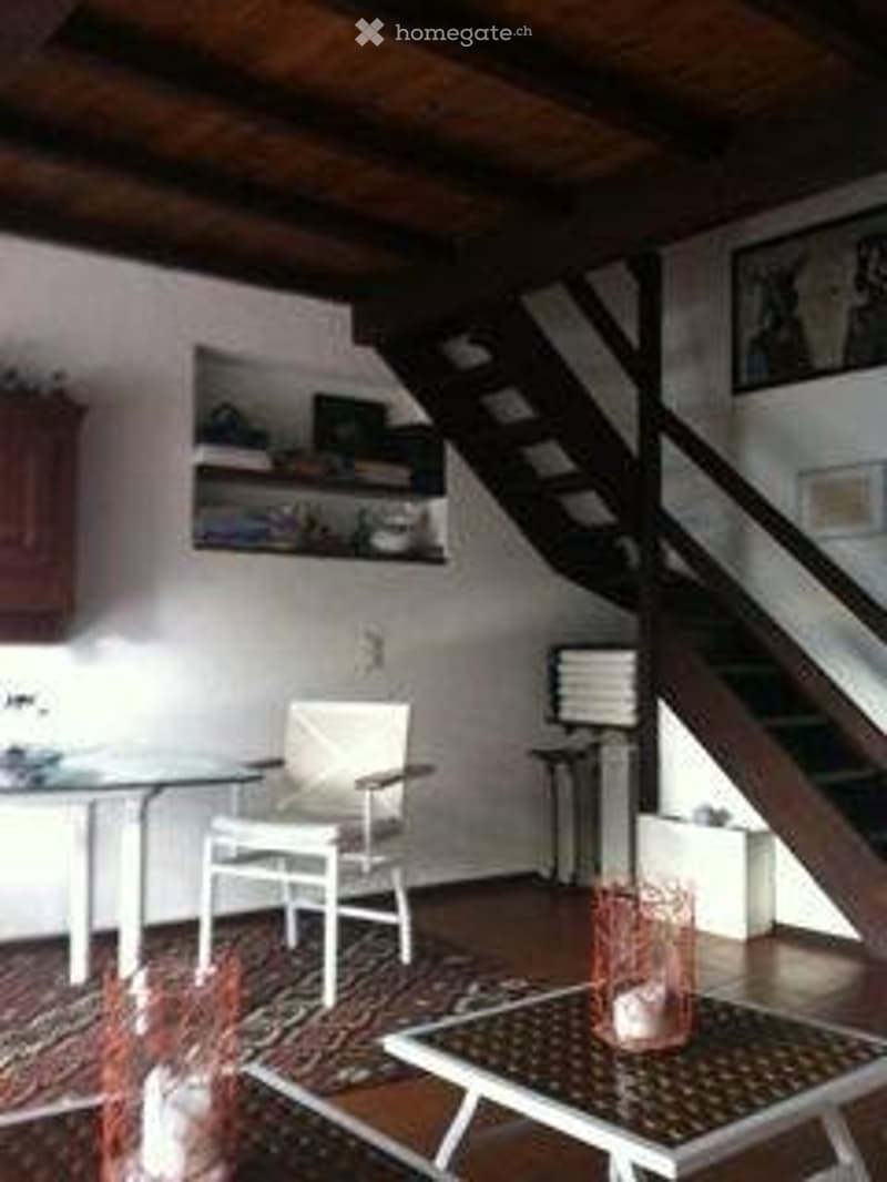 Affittasi appartamento a Figino con vista lago e piscina (4)
