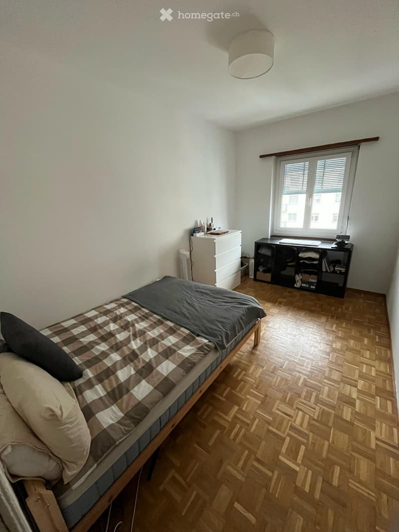 3.5-Room Apartment with Balcony in Central Lugano (3)