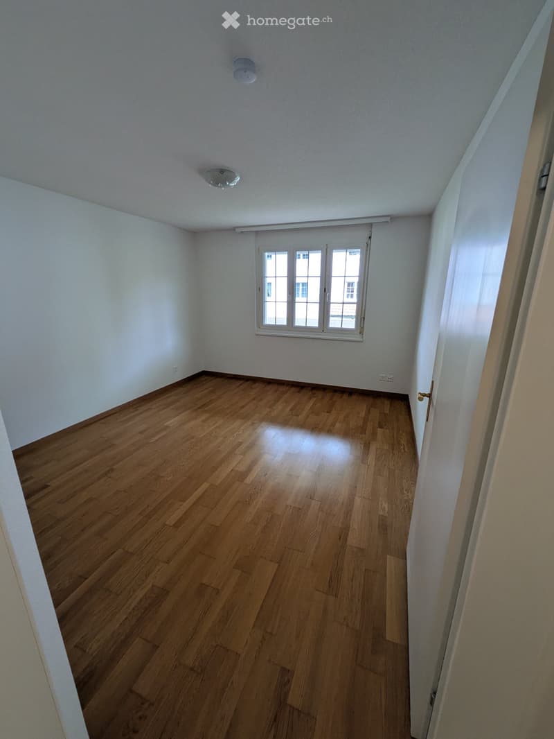 Helle, ruhige 3.5 ZWG mit tollem Südbalkon nahe Hallwilersee (5)