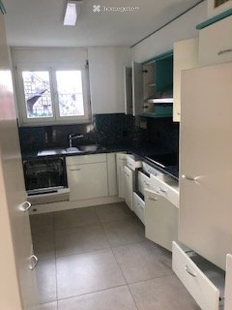 Grosse, helle 4,5 Zimmerwohnung in Diessenhofen zu vermieten (3)