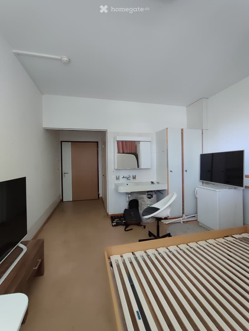Befristet 15.juni bis 30.juni Studio Zimmer (1)
