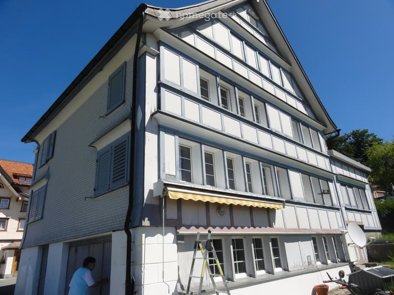 Zu vermieten 5 1/2 Zimmer Haus an sonniger Lage (1)