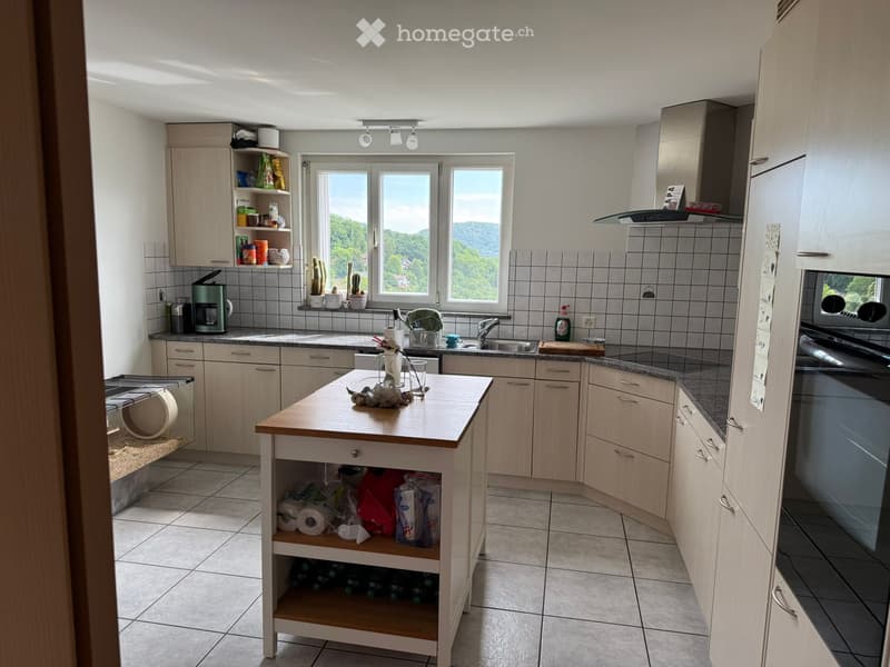 Helle 3.5-Zimmer-Wohnung auf der Sonnenterrasse in Blauen (2)