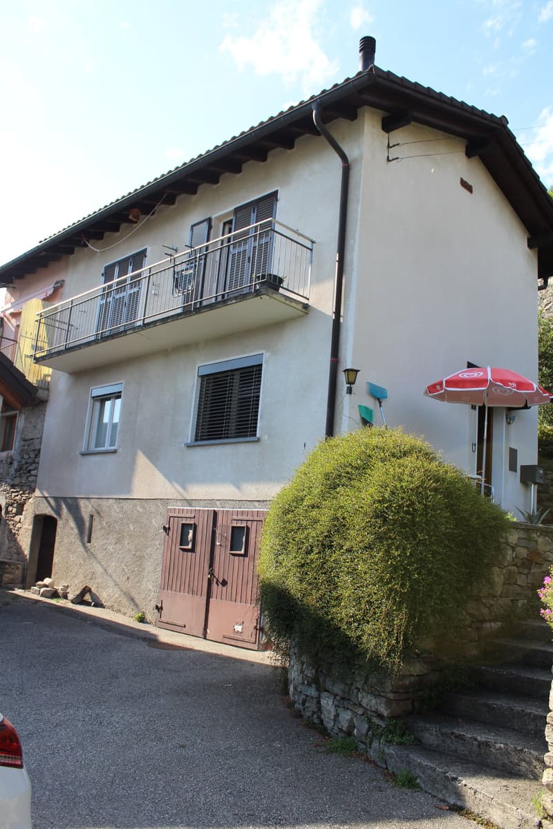 Casa monofamiliare a Cugnasco-Gerra (1)