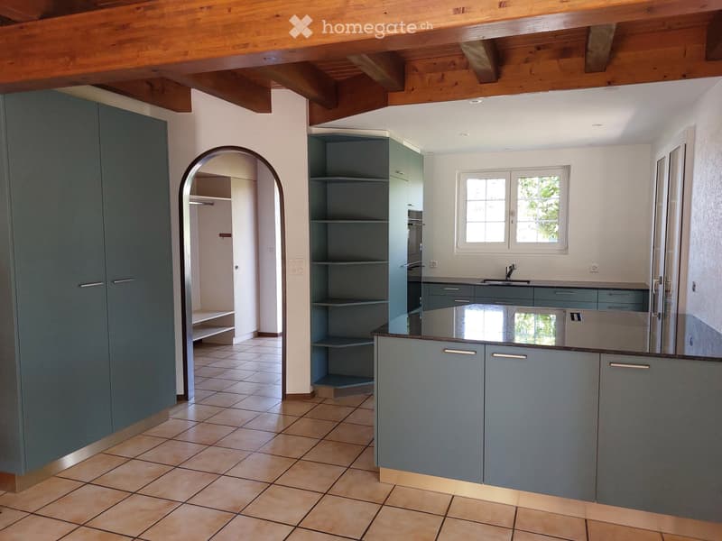 Frisch renoviertes 5½-Zimmer-Einfamilienhaus in Vesin (2)