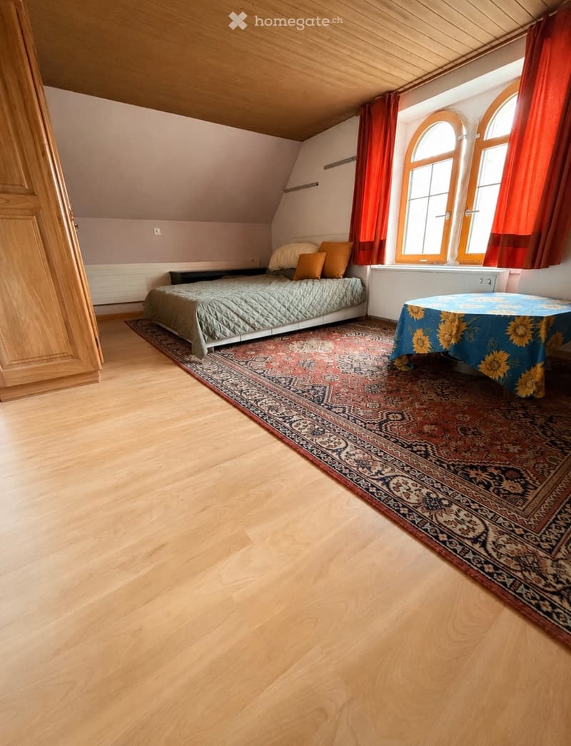 Zu vermieten 1-Zimmer (2)
