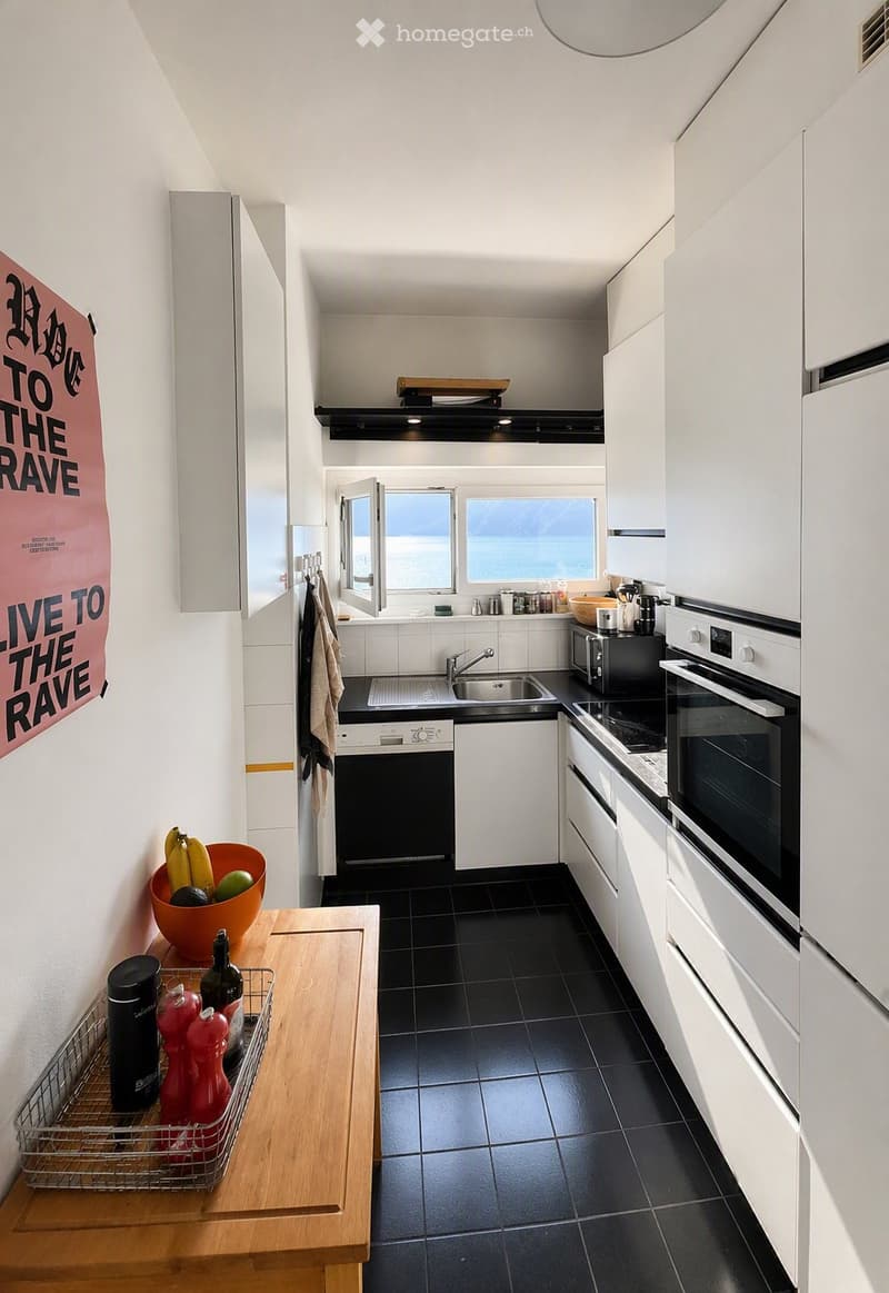 115qm / light-filled 3.5-room flat / dream view Lake Lugano (4)