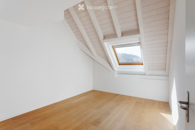 Sehr schöne 5.5 Zimmer Maisonettewohnung (7)