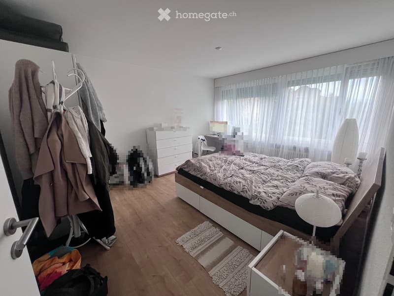 Helle 2-Zimmer-Wohnung 5 Min. Bahnhof Uetikon ab 1.11.26 (3)