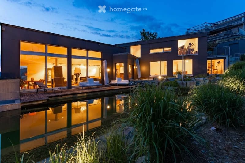 Exklusive Villa mit Swimmingpool und traumhaftem Ausblick (1)