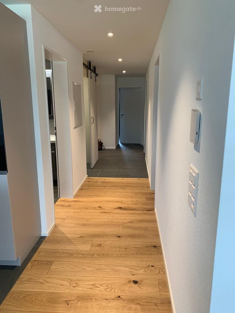 Moderne 4.5-Zimmer-Erdgeschosswohnung in Bazenheid (5)