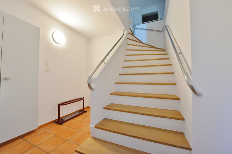 4, 5 - Zimmer Maisonettewohnung /Balkon/Garage/Parkplätze (6)