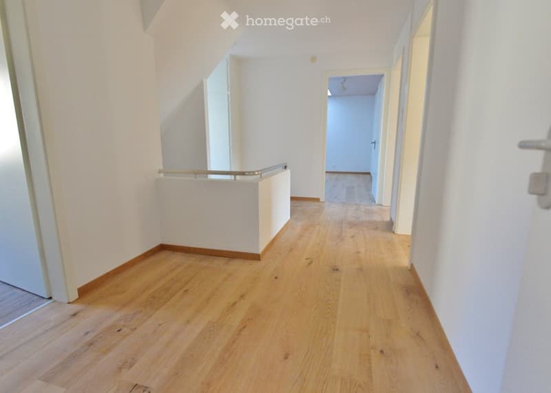 4, 5 - Zimmer Maisonettewohnung /Balkon/Garage/Parkplätze (2)