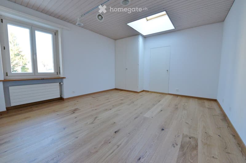 4, 5 - Zimmer Maisonettewohnung /Balkon/Garage/Parkplätze (4)