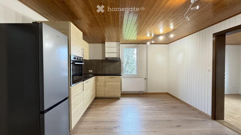 Helle, frisch renovierte 3.5 Zimmer Wohnung (3)