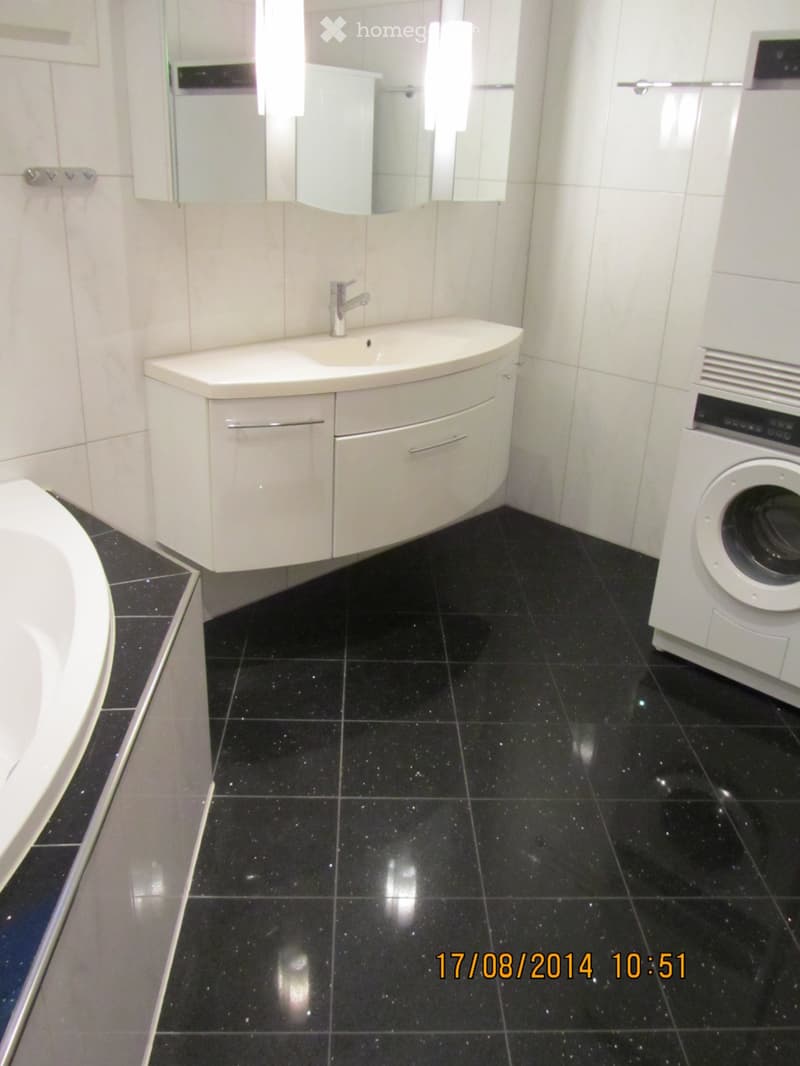 Sehr moderne 2.5 Zi.Wochn 78 m2 an sonniger und ruhiger Lage (5)