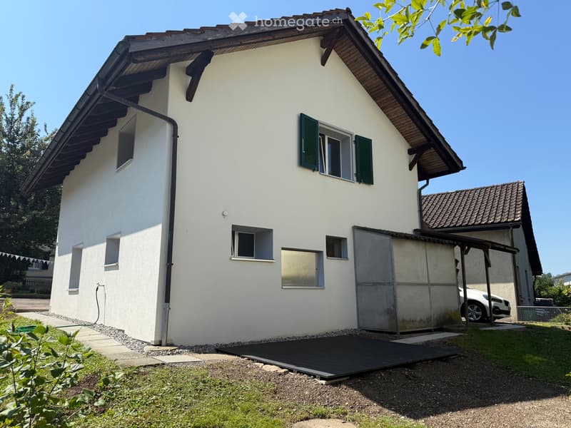 4 Zimmer Einfamilienhaus mit Garten (3)