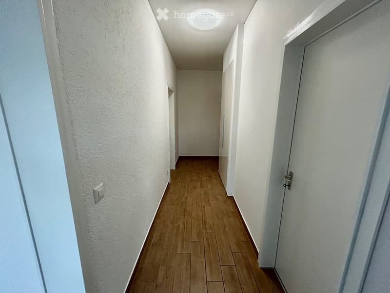 Cercasi subentrante 2.5 locali moderno a Chiasso (4)