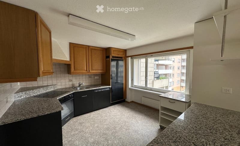 Helle 4.5-Zimmer-Wohnung im 3. OG mit Lift in Brunnen (3)