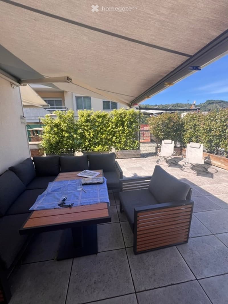 ATTICO CON TERRAZZA DA SOGNO NEL CUORE DI CHIASSO (5)