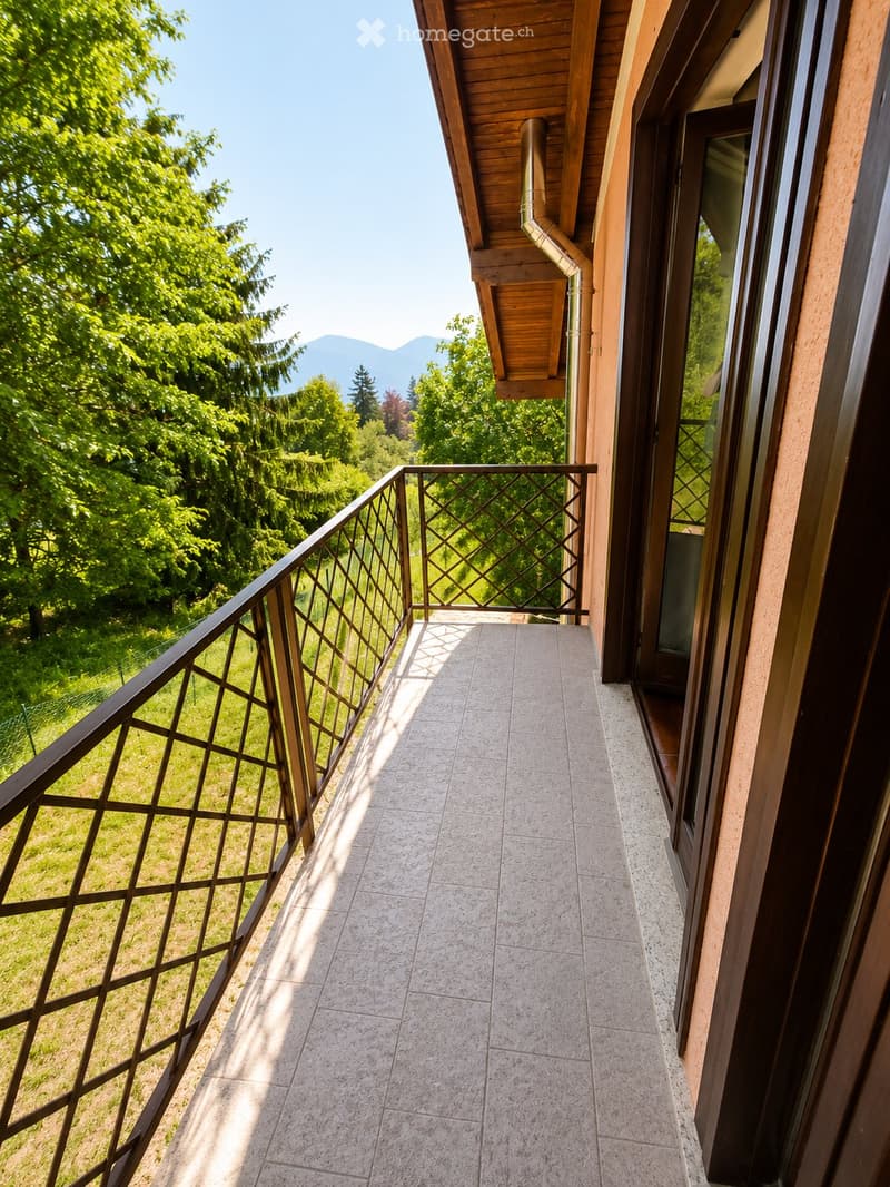 Ferienhaus nahe Lugano mit großem Garten (5)