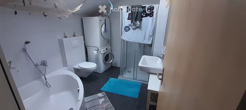 gemütliche 2.5 Zimmer Dachwohnung (5)