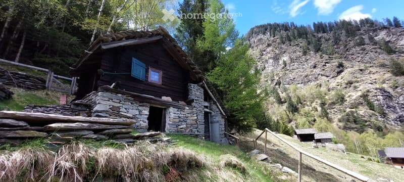 Denkmalgeschützte Rustico auf Alp Cavaionc / Calancatal (3)