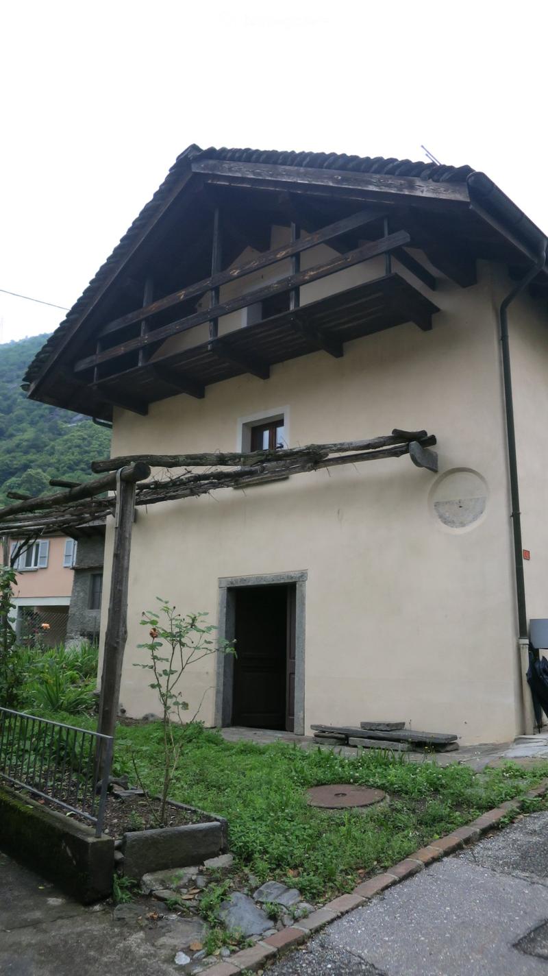 FERIENHAUS - CASA CON GIARDINO, ORTO E POSTEGGIO (5)