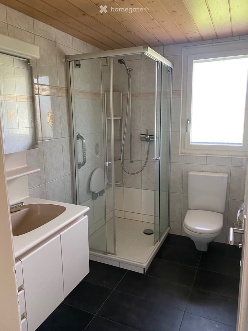 Helle 4-Zimmer Wohnung mit Balkon in Wimmis (5)