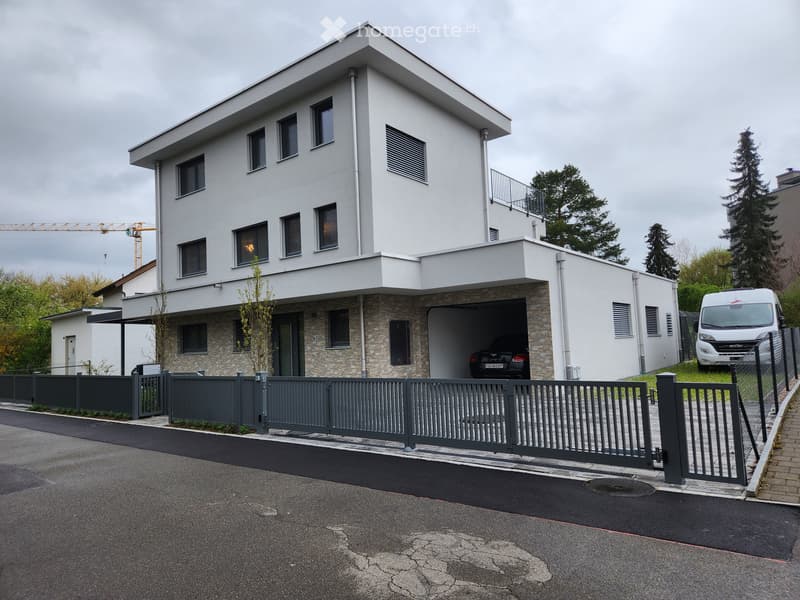 Einfamilienhaus mit Lift in Dornach mit Privatsphäre (1)