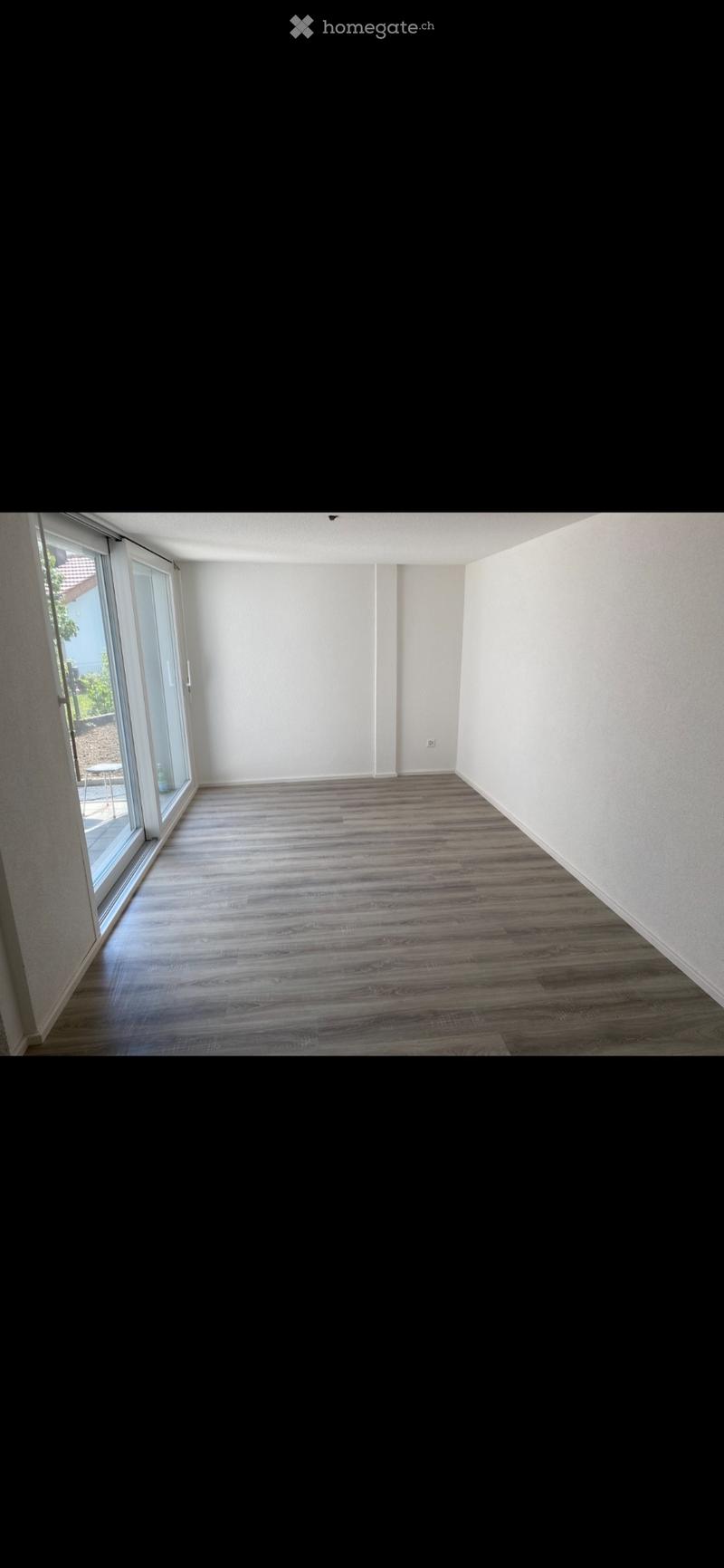 Apparemment 2,5 Pièces (2)