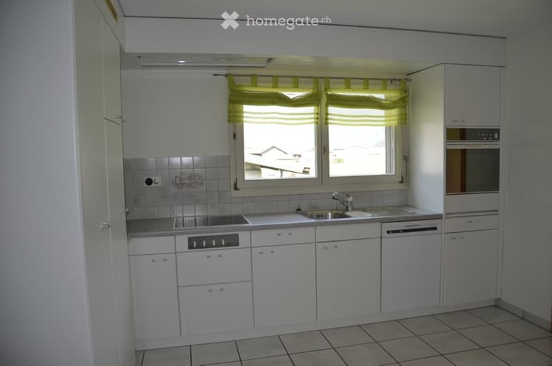 Helle 2 1/2-Zimmer-Wohnung in ruhiger Lage zu vermieten (3)