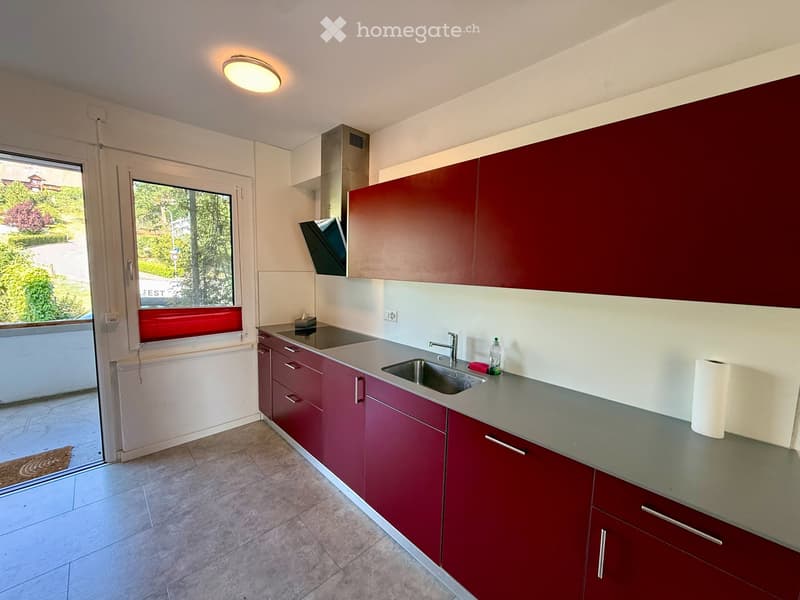 Parterrewohnung mit eigenem Sitz- & Rasenplatz in 3 Fam.Haus (3)