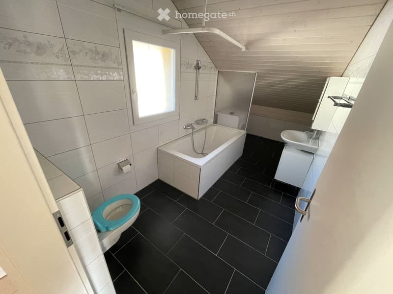 4-Zimmer-Dachwohnung in Rüegsauschachen mit schöner Aussicht (3)