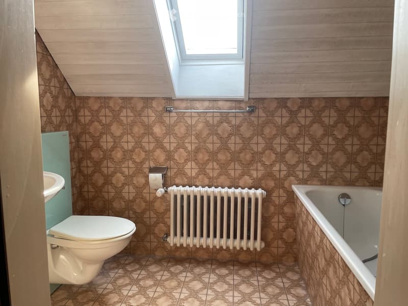 Zentral gelegene, ruhige 2,5 Zimmer-Wohnung im 2OG (5)