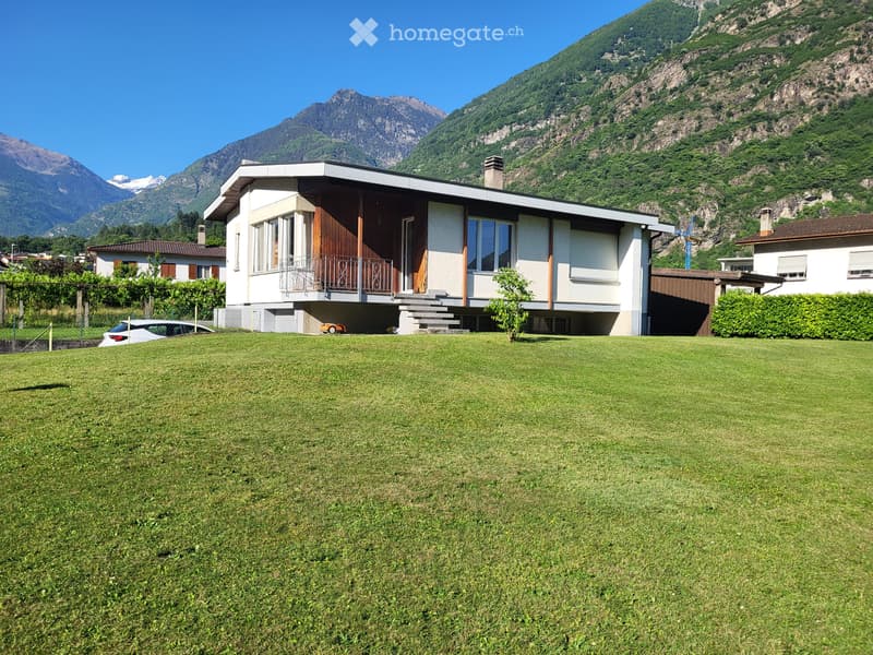 Casa unifamigliare + terreno annesso (1)