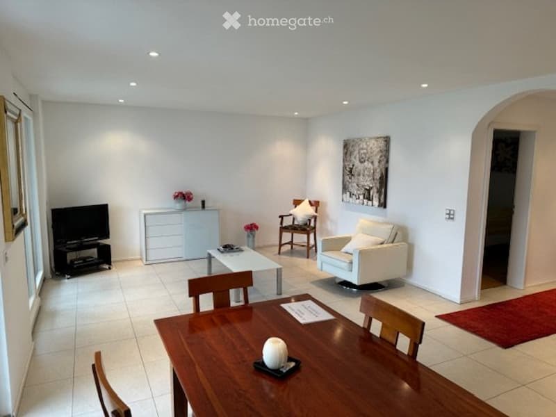 Orgnana 2,5 helle Zimmer mit Seeblick und Schwimmingpool (1)