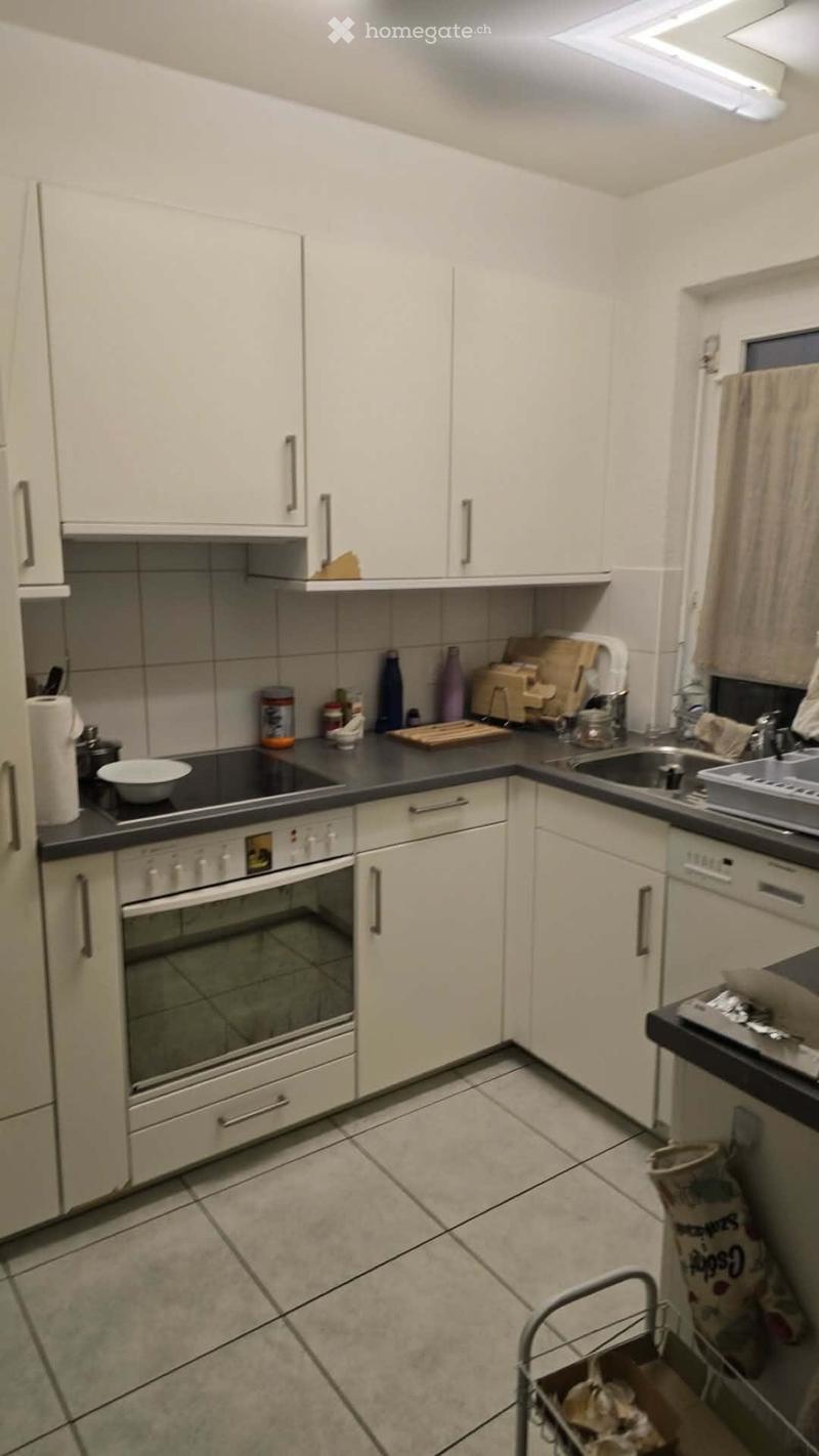 Grosses WG Zimmer (3)