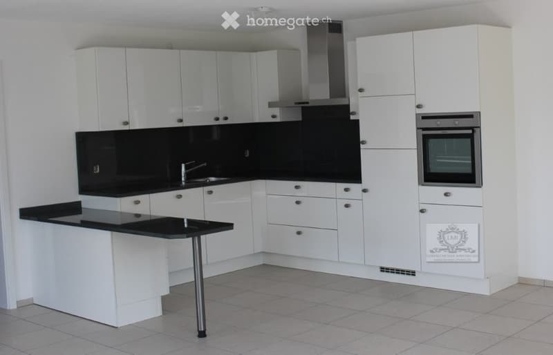 Tolle 3,5 Zimmer Dachwohnung (2)