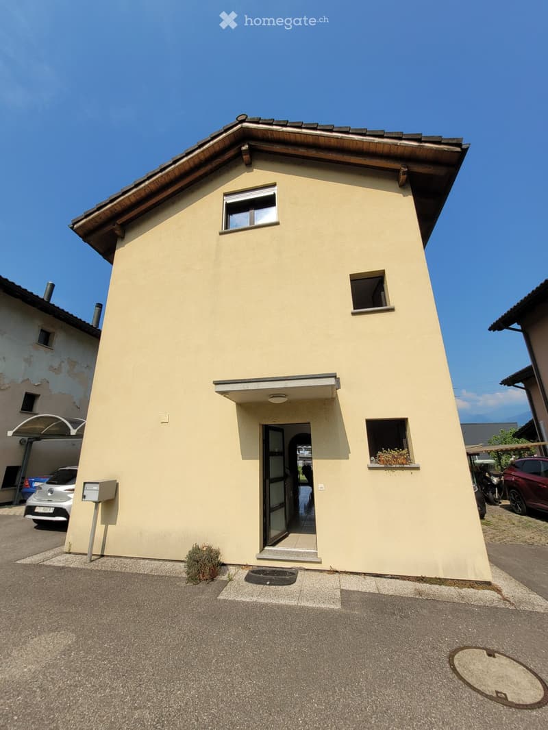 Cadenazzo - casa unifamigliare (1)