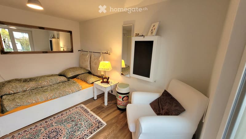 Einliegerstudio in EFH, Waldrand, 8 Min/Fuss Bahnhof (1)