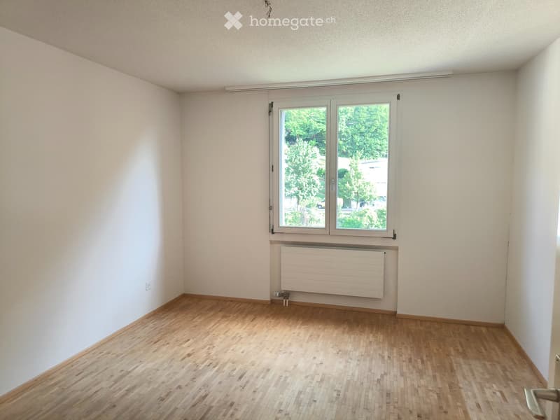 Helle Wohnung an zentraler Lage mit grossem Balkon (5)