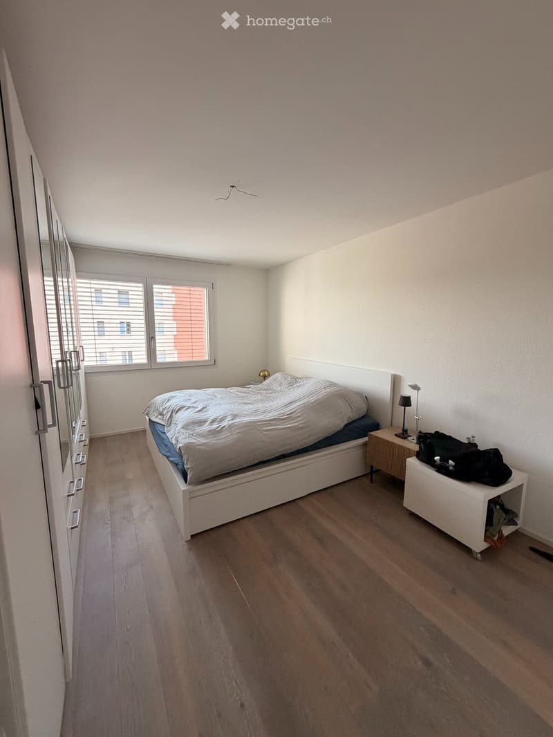 2.5-Zimmer-Wohnung mit Balkon und Seeblick in Richterswil (4)