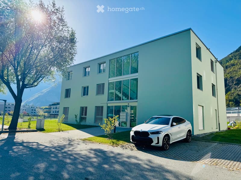 Moderne 3.5-Zimmer-Neubau-Wohnung in Visp mit Garage (1)