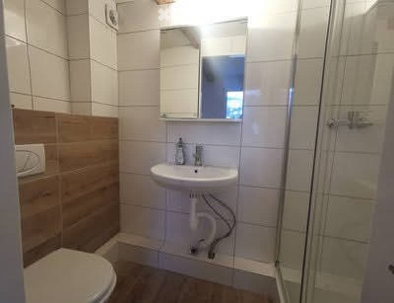 Günstige 1-Zimmer-Wohnung zu vermieten (3)