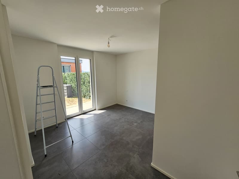 Appartamento moderno al pian terreno 3.5 locali con giardino (3)