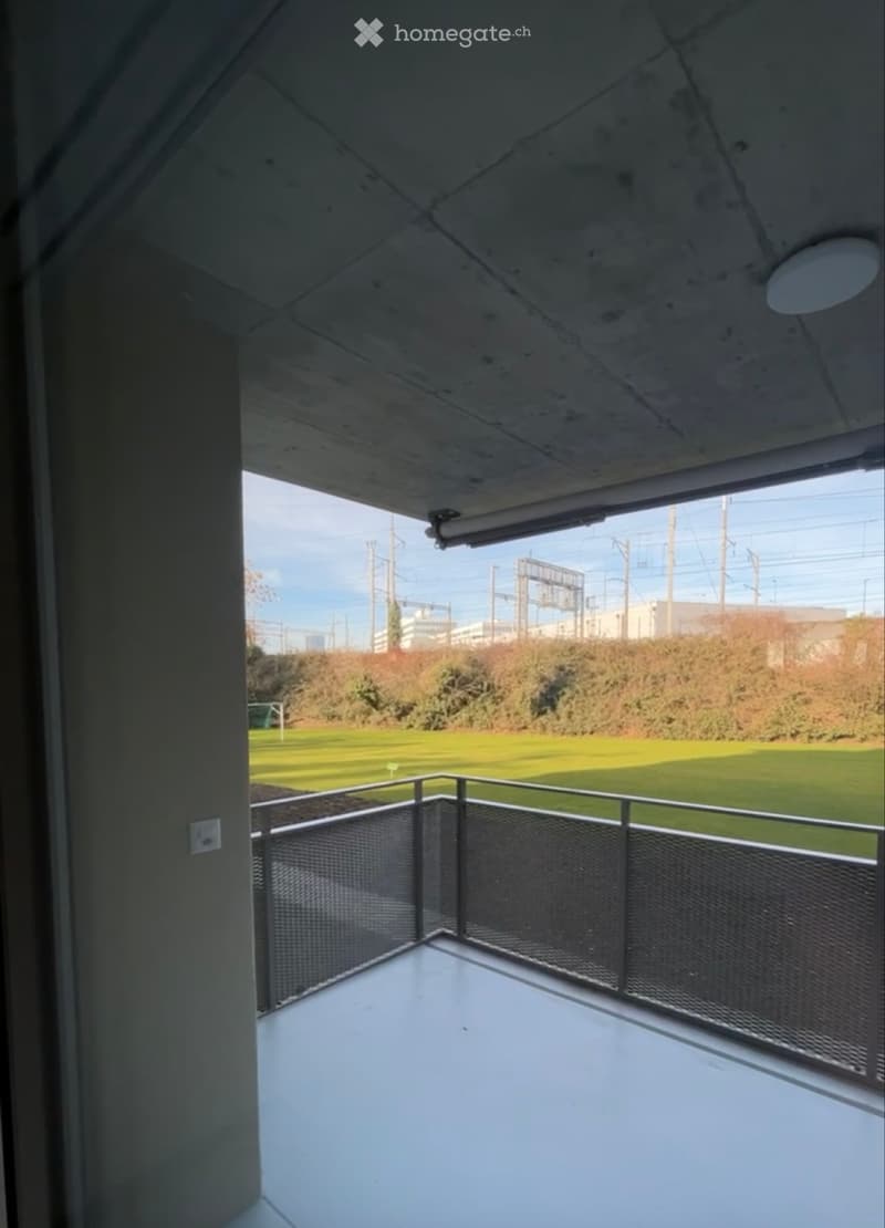 Helles WG-Zimmer in moderner Neubauwohnung mit Terrasse (1)