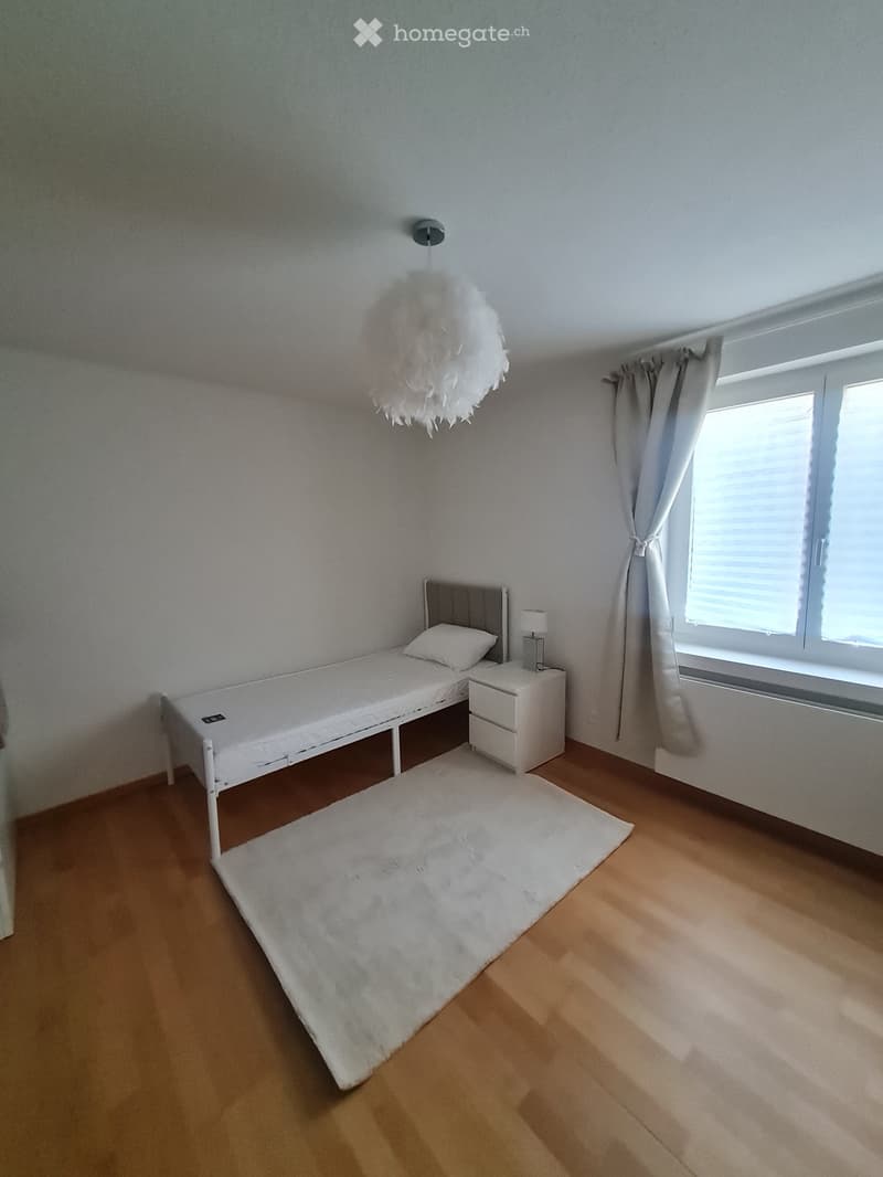 Frauen WG Zimmer nach Vereinbarung (2)