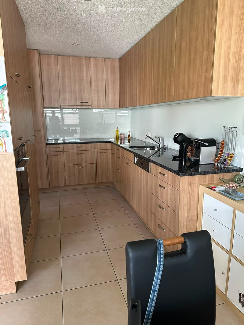Helle 4.5-Zimmer Parterre Wohnung (1)