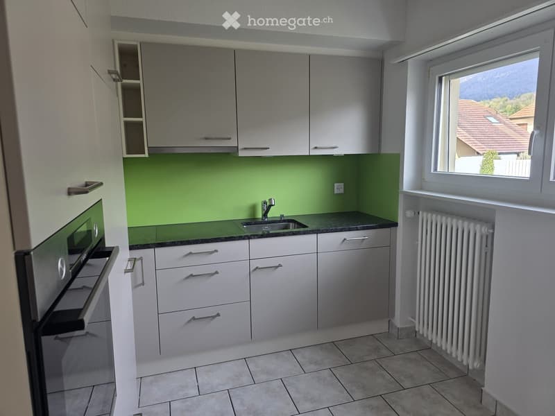 Charmante 4.5 Zimmer-Wohnung mit direktem Zugang zum Garten (2)